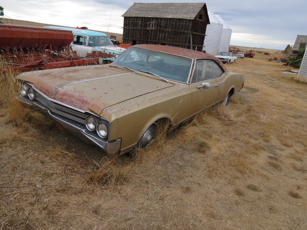 67  Olds Delmont