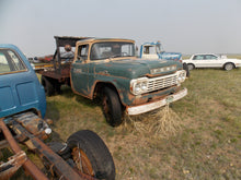 Load image into Gallery viewer, Ford Dumptruck