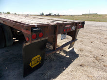 Load image into Gallery viewer, Trailer