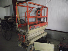 Load image into Gallery viewer, JLG Manlift 1932E2