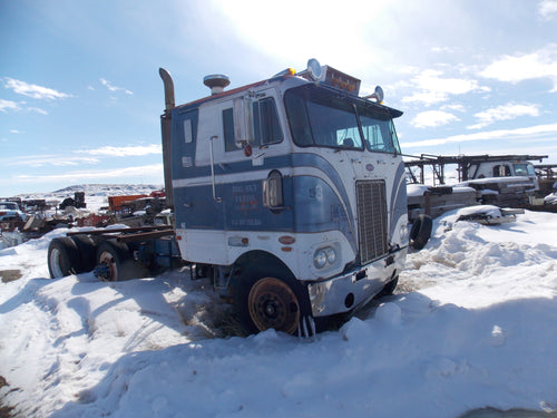 Peterbilt Cabover