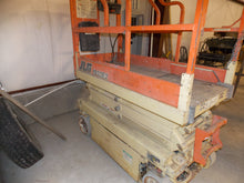 Load image into Gallery viewer, JLG Manlift 1932E2