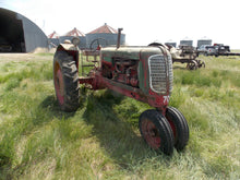 Load image into Gallery viewer, Oliver 70