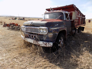 58 Ford  f 800 Dumptruck