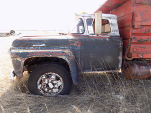 58 Ford  f 800 Dumptruck