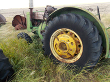 Load image into Gallery viewer, John Deere D tractor