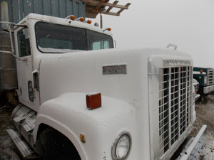 International truck with 20 foot container