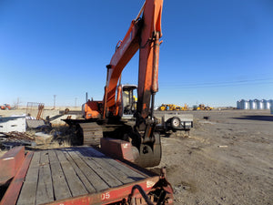 Hitachi 200 excavator