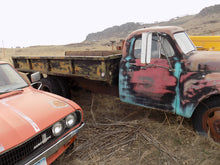 Load image into Gallery viewer, 49 Studebaker  truck