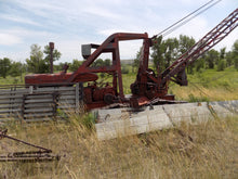 Load image into Gallery viewer, Antique Austin Westin Crane