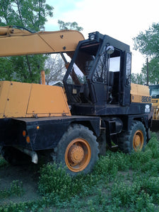 Case 880 R  Rubber tired Excavator