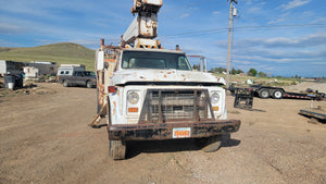 68 Digger derrick truck