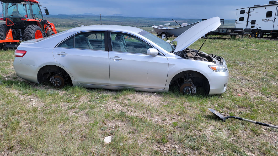 Parting 2011 Toyota Camry