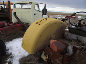 Minne Massey parts tractor .