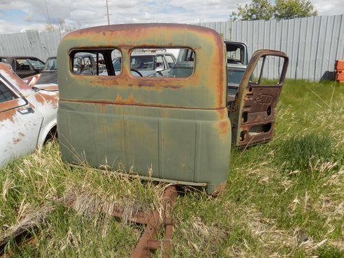 48 International Cab and frame