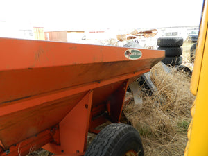 Avco New Idea fertilizer Spreader