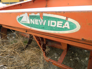 Avco New Idea fertilizer Spreader