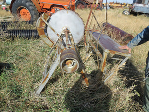 Antique buzz saw for hit and miss motor