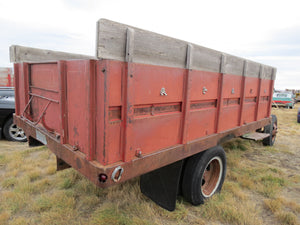 Knapheid  13 foot bed with side boards hoist and cylinders (Bed only not truck)