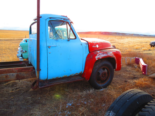 Ford f600 cab and chasssis